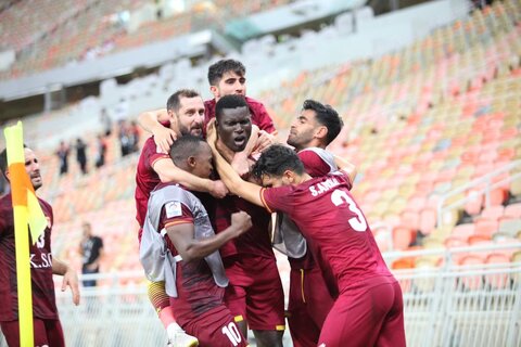 در ذهنم گلزنی را مرور کرده بودم