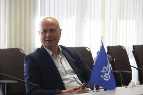 تولید باید اولویت اول دولت باشد