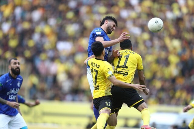 سپاهان یک _ استقلال یک/ دست پر فرهاد از گودال مرگ