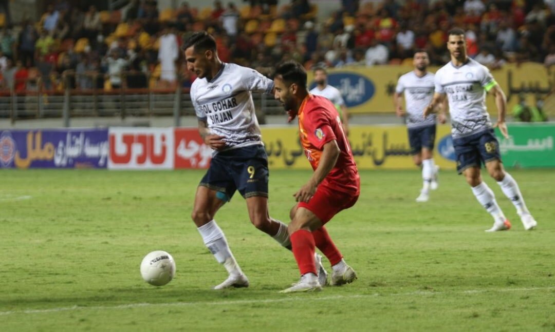 فولاد یک _ گل‌گهر یک/ زورآزمایی استاد و شاگرد برنده نداشت