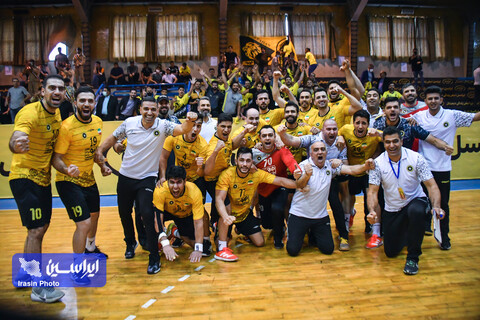 بازگشت سپاهان به قله هندبال ایران