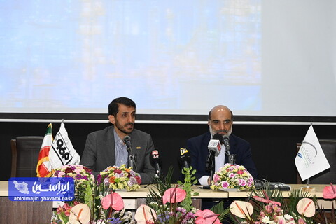 مراسم امضای تفاهم‌نامه همکاری میان شرکت صنایع پتروشیمی خلیج فارس و شرکت فولاد مبارکه