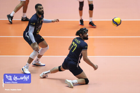 دیدار تیم‌های والیبال پیکان ایران و تاراز قزاقستان