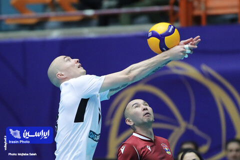دیدار تیم‌های والیبال پیکان ایران و تاراز قزاقستان