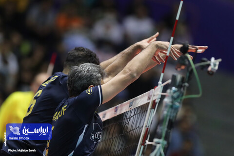 دیدار تیم‌های والیبال پیکان ایران و تاراز قزاقستان