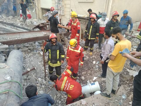 آلودگی  شدید هوا امدادرسانی به حادثه دیدگان متروپل را کند کرده است