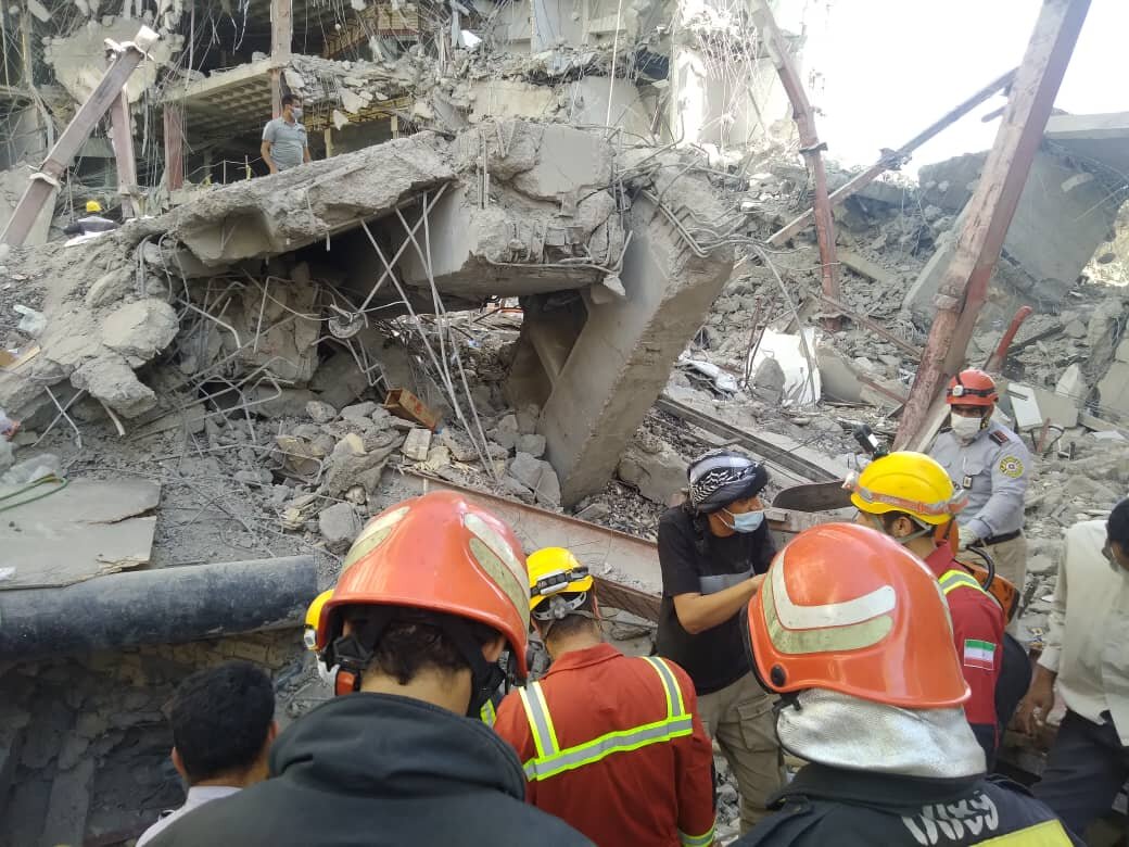 آواربرداری متروپل ۱۵ روز دیگر ادامه دارد