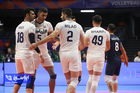 مصاف تیم ملی والیبال ایران و چین