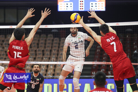 مصاف تیم ملی والیبال ایران و چین