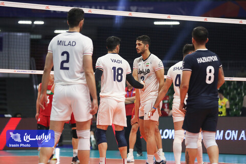 مصاف تیم ملی والیبال ایران و چین