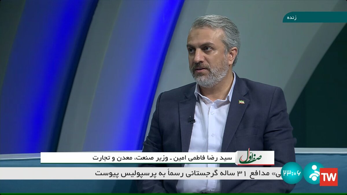 نگاه طبیبانه به صنعت خودرو داشته باشیم/ سهم ۳ درصدی خودروسازی در اقتصاد