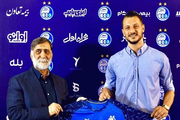 قرارداد آرمان رمضانی با استقلال تمدید شد