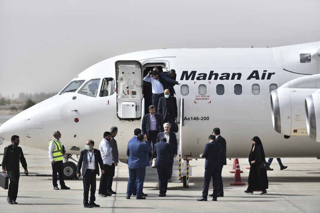 وزیر صمت وارد اصفهان شد