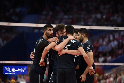 دیدار تیم‌های والیبال ایران و لهستان