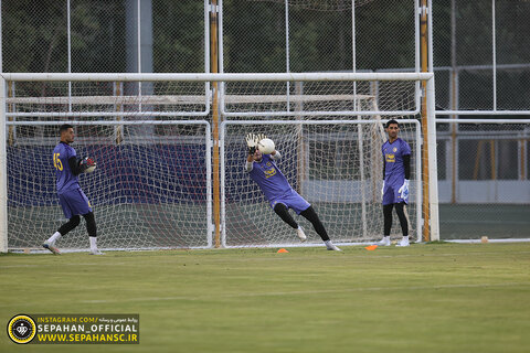 سپاهان چیزی برای قهرمانی کم ندارد