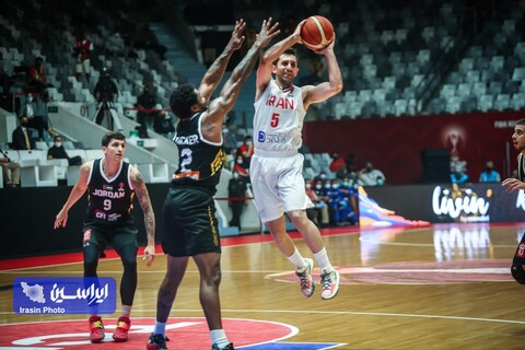 دیدار تیم‌های بسکتبال ایران و اردن