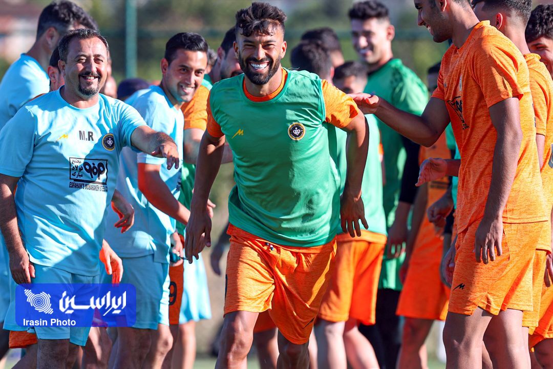 مورایس اهداف بزرگی دارد/ با قلب رنگی نمی‌توان چیزی را ثابت کرد