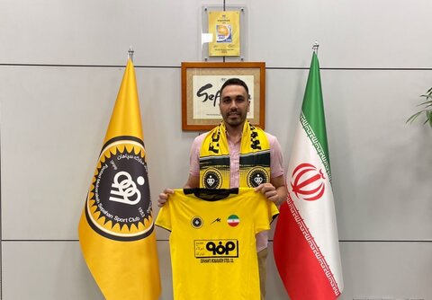 کاپیتان پرافتخار سپاهان تمدید کرد