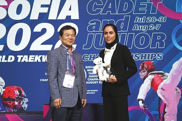 یک ایرانی بهترین مربی جهان شد