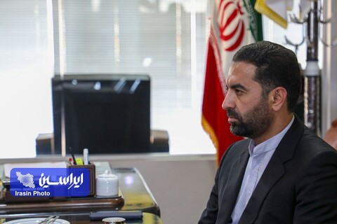 بازدید علیرضا ایزدی از ورزشگاه نقش جهان