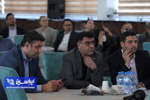 روز دوم کارگاه طراحی مدل کسب و کار شرکت‌ سرمایه‌گذاری توسعه معادن و فلزات