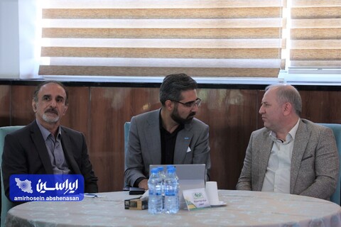 روز دوم کارگاه طراحی مدل کسب و کار شرکت سرمایه‌گذاری توسعه معادن و فلزات