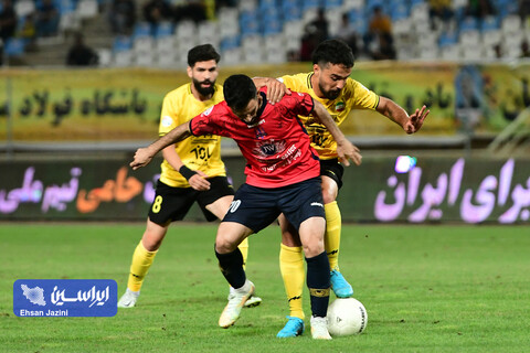 بازی فولاد مبارکه سپاهان- نساجی مازندران