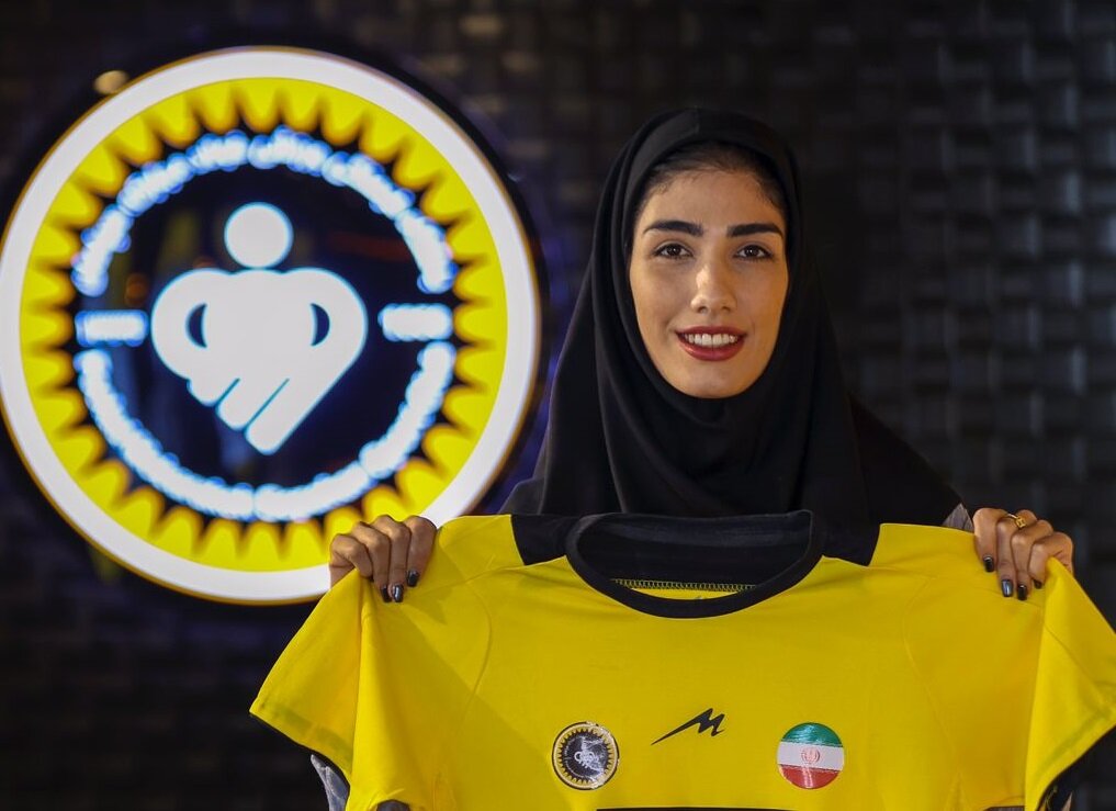 کودایی و فرهمند طلایی‌پوش شدند/ نیکخواه تمدید کرد