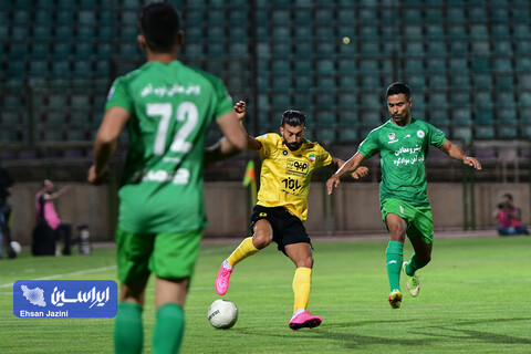 دیدار تیم‌های ذوب‌آهن و فولاد مبارکه سپاهان