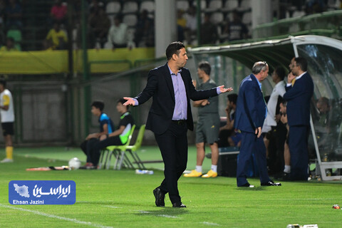 دیدار تیم‌های ذوب‌آهن و فولاد مبارکه سپاهان