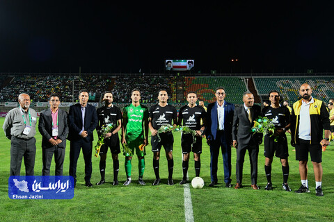 دیدار تیم‌های ذوب‌آهن و فولاد مبارکه سپاهان