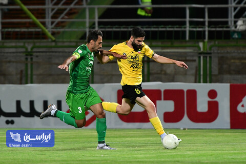 دیدار تیم‌های ذوب‌آهن و فولاد مبارکه سپاهان