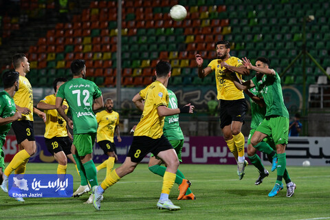 دیدار تیم‌های ذوب‌آهن و فولاد مبارکه سپاهان