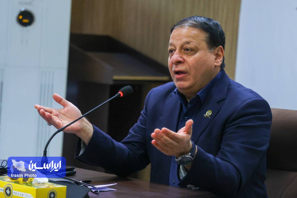 ساکت: دوم آبان روز طلوع سپاهان است