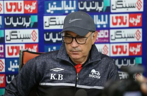 بردیف بدون مصاحبه با خبرنگاران نقش جهان را ترک کرد