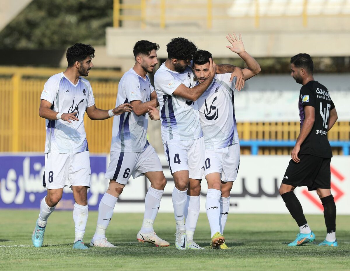  پیکان ۱ _ هوادار ۱/ تساوی در دربی تهران