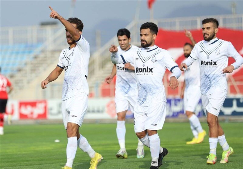 ملوان ۳ _ فولاد ۱/ ادامه ناکامی‌ها نکونام