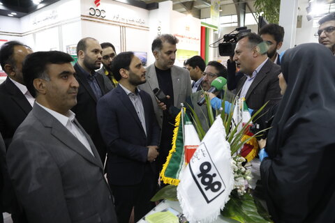 سخنگوی دولت از غرفه فولاد مبارکه در نمایشگاه محیط زیست بازدید کرد