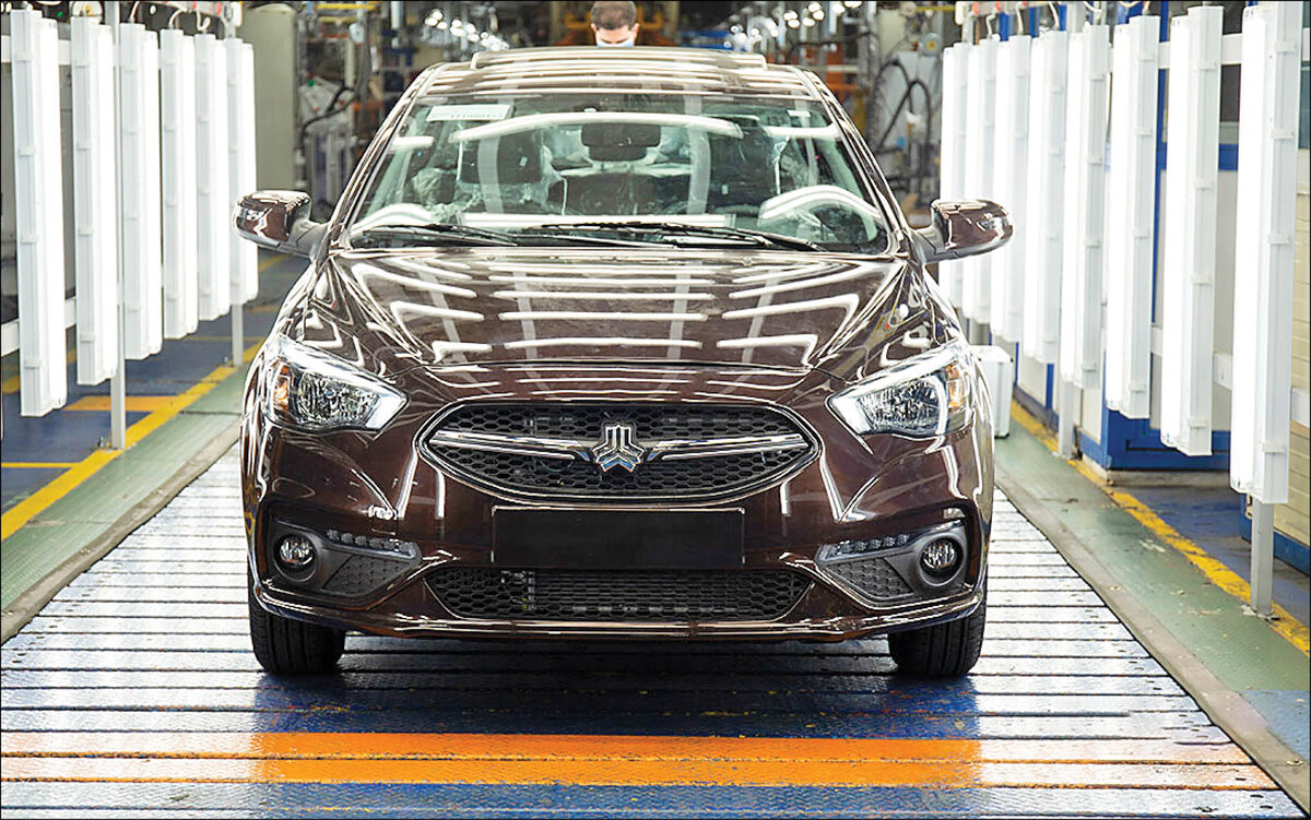 تعامل وزارت صمت و شورای رقابت برای قیمت گذاری خودرو/ پیشنهاد صمت، تداوم عرضه در بورس