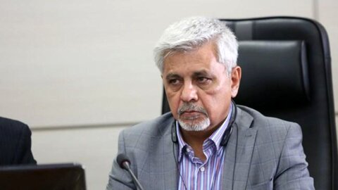 تفکیک وزارتخانه‌ها راه‌حل مشکلات اقتصادی نیست