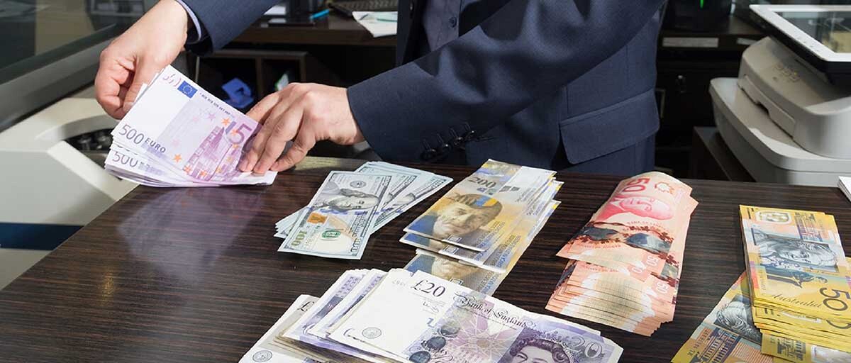 افزایش ۵۰ درصدی سقف دریافت روزانه ارز صرافی‌ها 