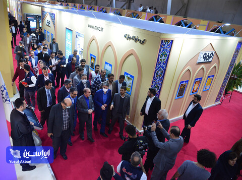 بازدید مدیرعامل فولاد مبارکه از مجموعه غرفه‌های این شرکت در ایران متافو 2022