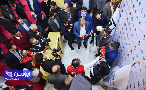 بازدید مدیرعامل فولاد مبارکه از مجموعه غرفه‌های این شرکت در ایران متافو 2022