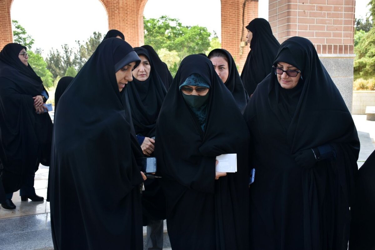 حمایت معاون امور بانوان و خانواده رئیس جمهور از بانوان فناور و کارآفرین خراسان جنوبی