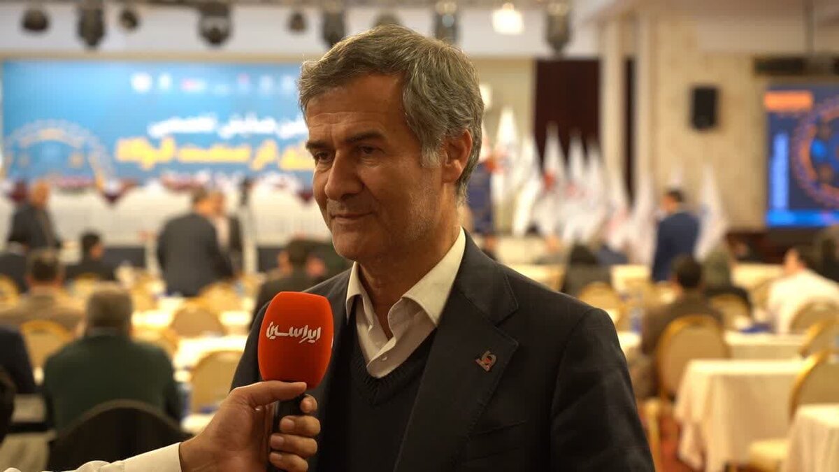 به دنبال تشکیل فضای اندیشه ورزی بین مسئولین و فعالان صنعت فولاد هستیم