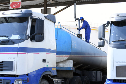 توزیع روزانه ۲۵۰ میلیون لیتر فرآورده نفتی در کشور