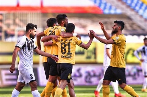 برتری پرگل و شیرین سپاهان مقابل مسجدسلیمانی‌ها