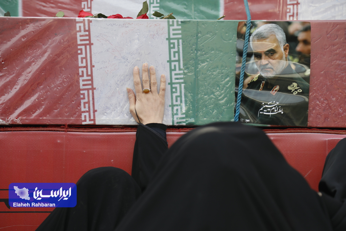 تجدید بیعت کارکنان شرکت های ورق خودرو و فولاد سفید دشت چهارمحال و بختیاری با آرمان های رهبر انقلاب و شهدا