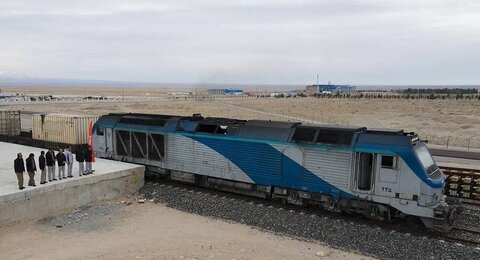 کنسانتره مس شهربابک روی ریل افتاد