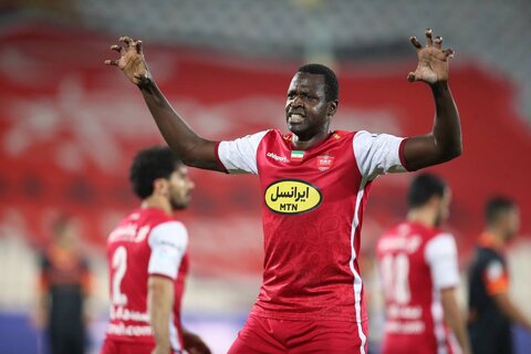 کار سخت یک ستاره برای بازگشت به ترکیب پرسپولیس